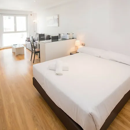The At Ribasol Apartament *